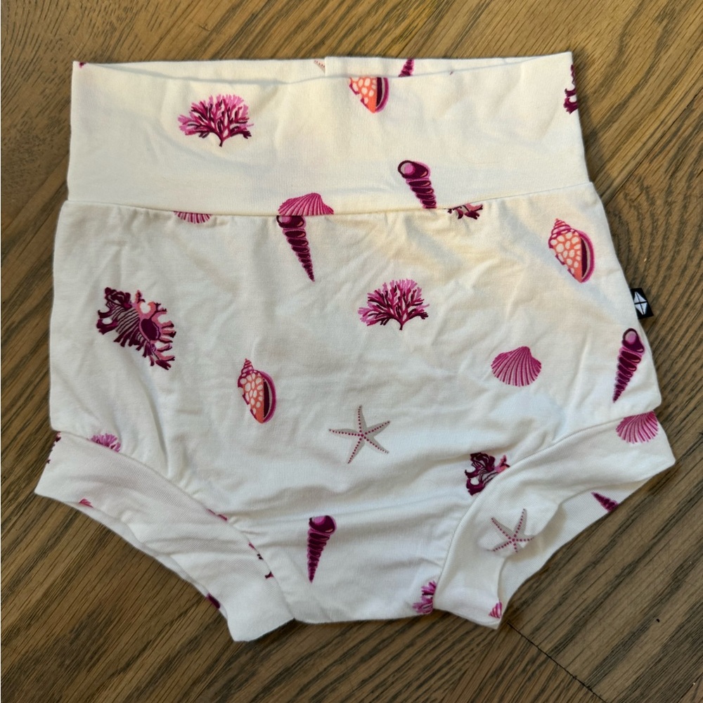 NWOT Kyte Baby Bummies